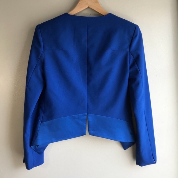Aryn K structured blue pointed blazer, size S - Picture 2 of 6